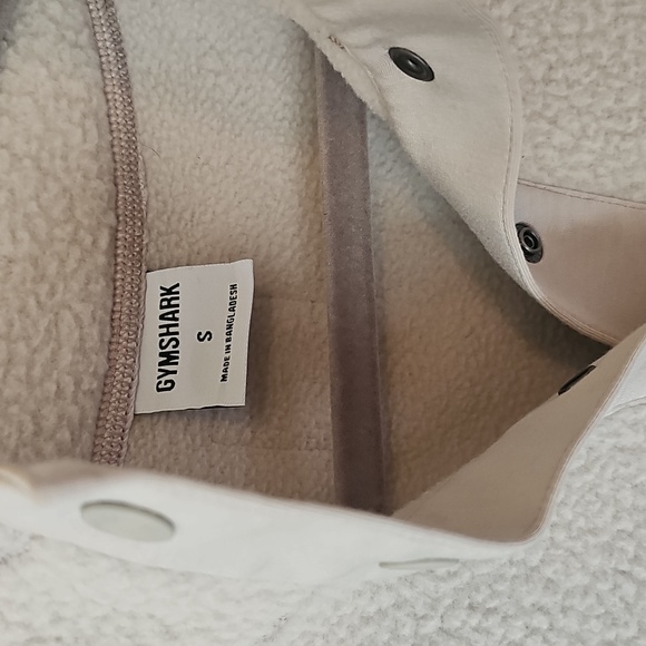 Gymshark Fleece Pullover - Picture 2 of 4